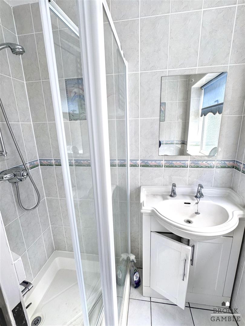 2 Bedroom Bungalow. Cornmill Gardens in Polegate,  13